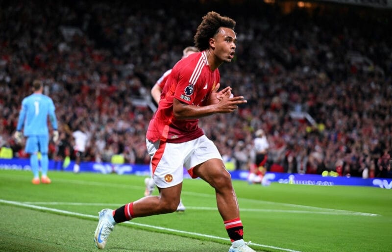 Joshua Zirkzee tỏa sáng mang về chiến thắng cho Man United.