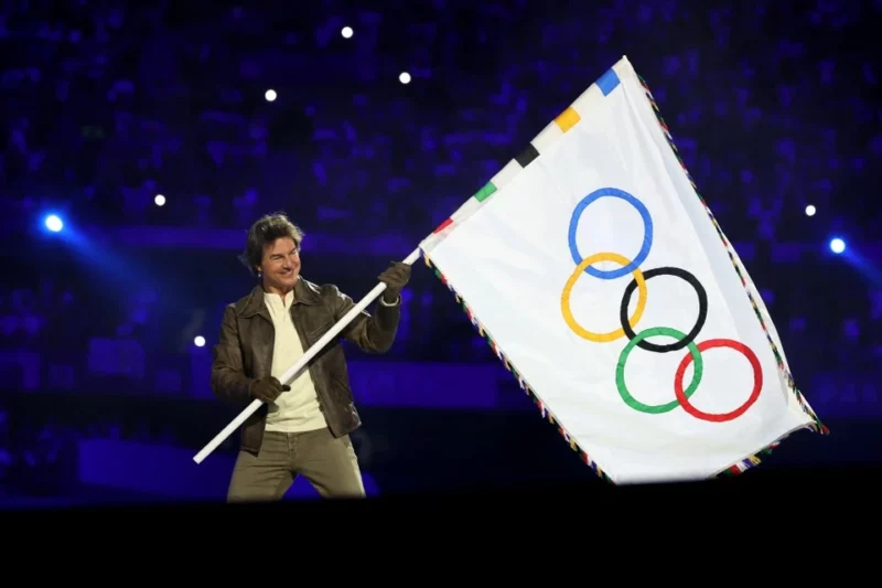 Lễ bế mạc Olympic 2024, Tom Cruise