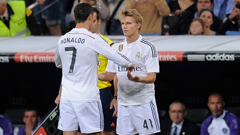 Odegaard không thể vươn mình tại Real