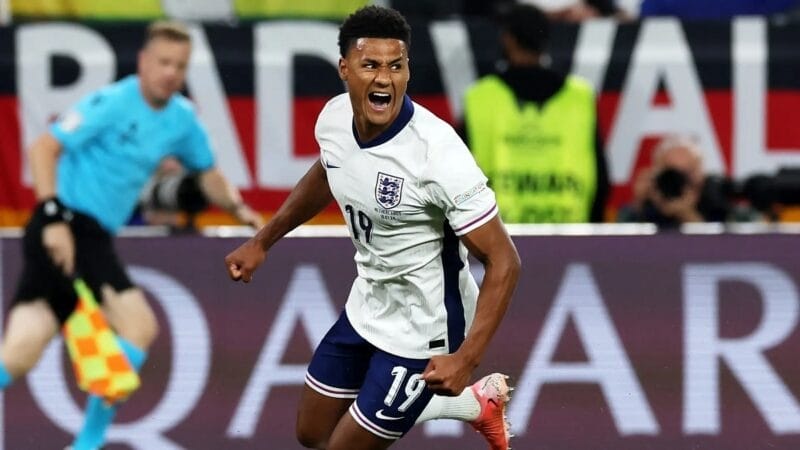 Ollie Watkins sở hữu khả năng tăng tốc rất ấn tượng