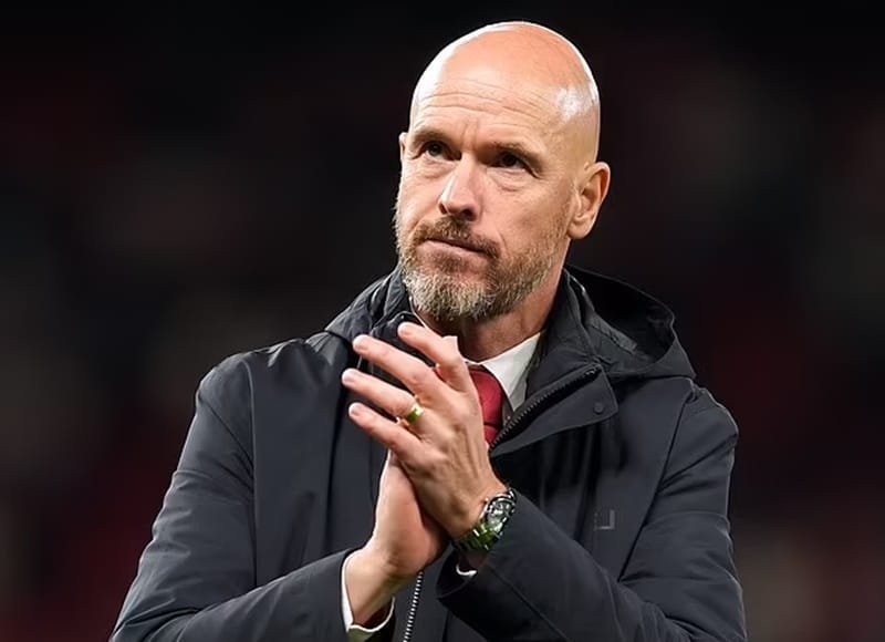 Ten Hag hết lời ca ngợi Zirkzee