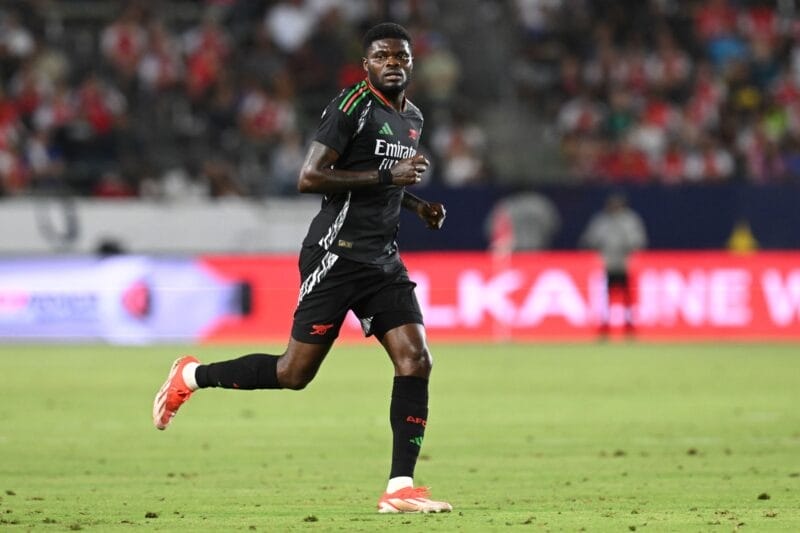 Thomas Partey vẫn chưa chứng minh được sự ổn định.