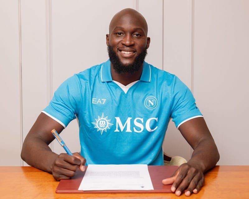 Lukaku đến Napoli.