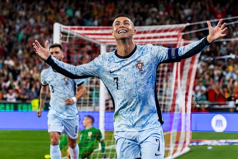 Kết quả bóng đá Bồ Đào Nha vs Croatia: Ronaldo cán mốc 900 bàn, đội nhà hưởng niềm vui