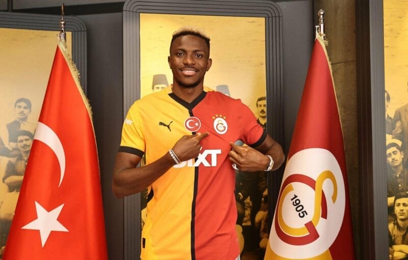 Victor Osimhen ra mắt Galatasaray.