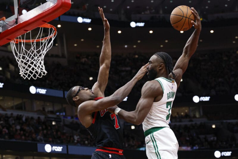 Boston Celtics hạ gục Chicago Bulls, chờ vé đi tiếp