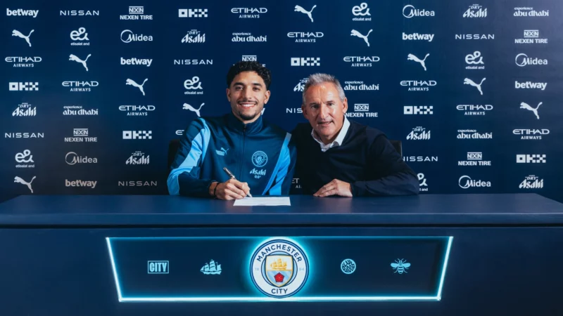 Omar Marmoush chính thức ký hợp đồng 4,5 năm với Man City.